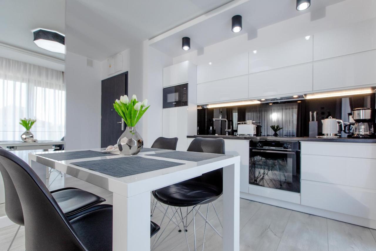 Apartament Linia Komfortu Gardenia Dziwnow Z Widokiem Na Morze Epapartamenty Экстерьер фото