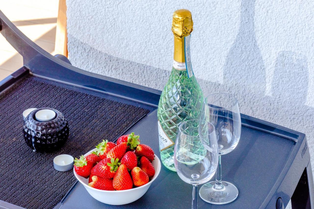 Apartament Linia Komfortu Gardenia Dziwnow Z Widokiem Na Morze Epapartamenty Экстерьер фото