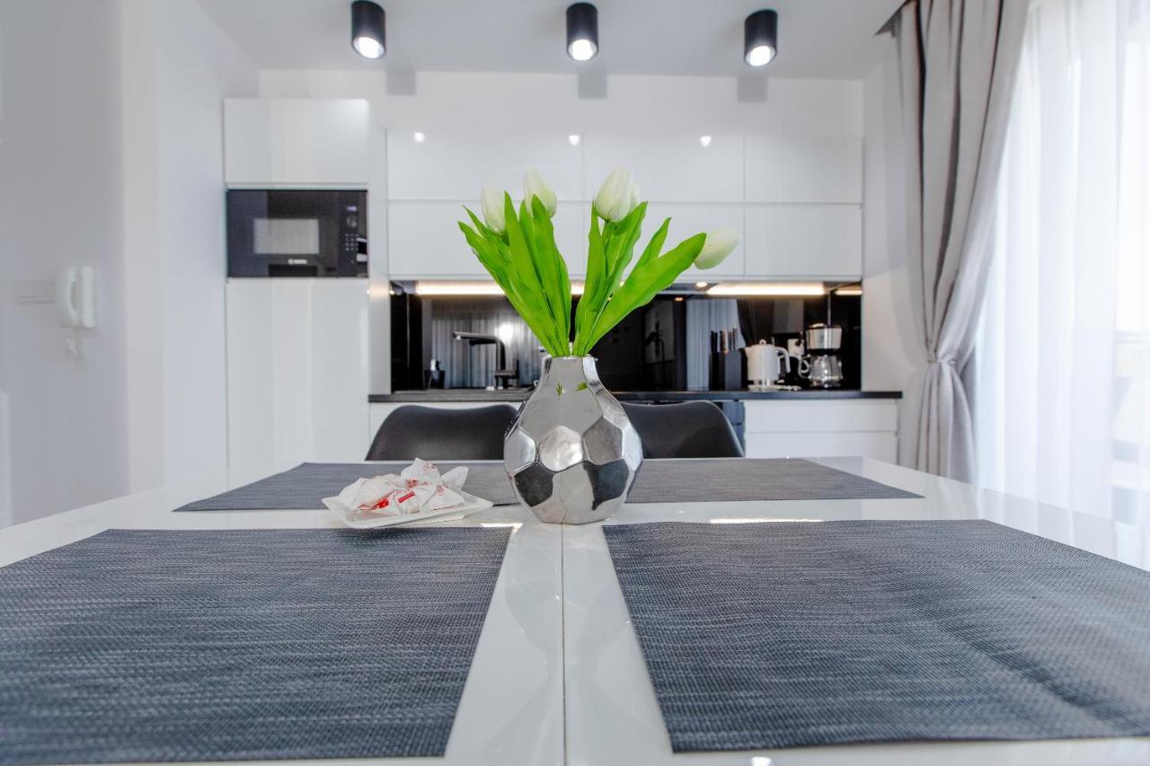 Apartament Linia Komfortu Gardenia Dziwnow Z Widokiem Na Morze Epapartamenty Экстерьер фото